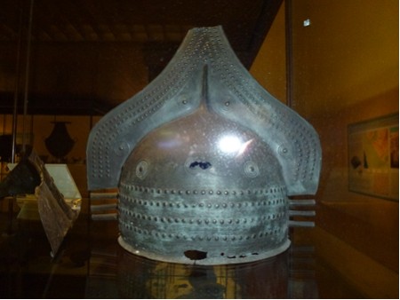 Etruskischer Helm