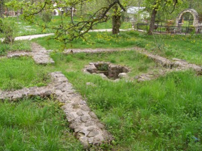 Mazedonien Oktisi Reste der Kirche des Hl. Nikola