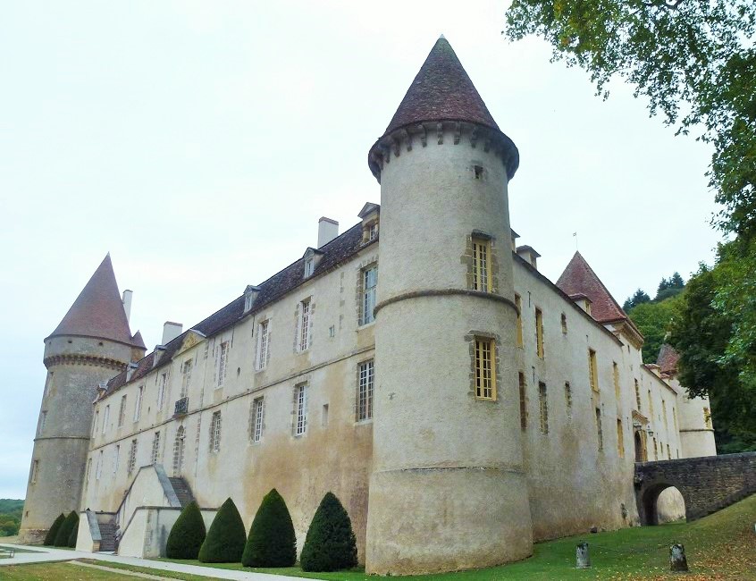 86 Bazoches Schloss auen